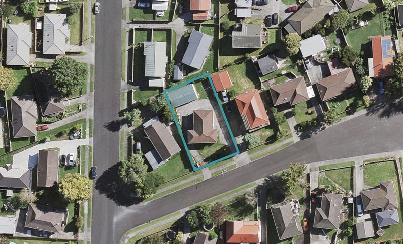 4 Massine Place, Randwick Park, Auckland - Carousel 1