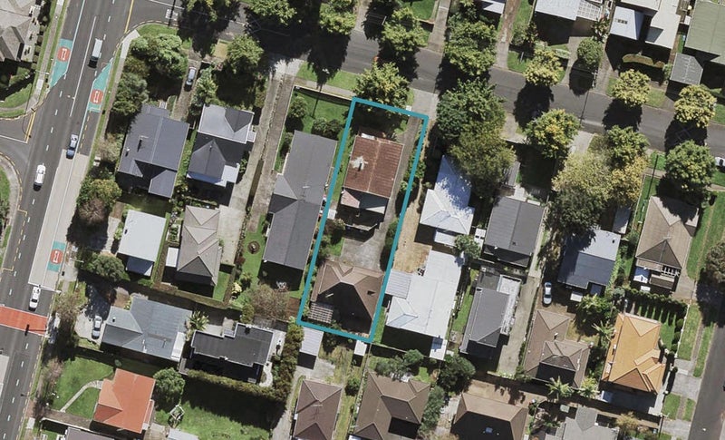 34A Beckenham Avenue, Royal Oak, Auckland - Carousel 1