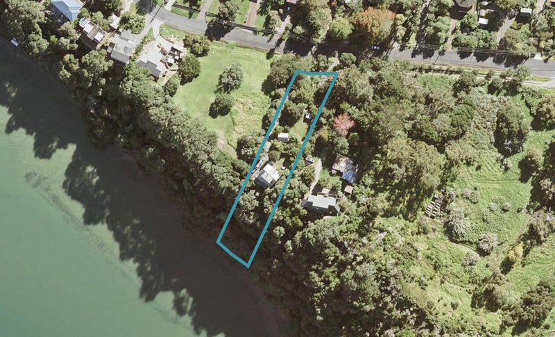 19 Ferry Road, Wade Heads, Whangaparaoa - Carousel 1