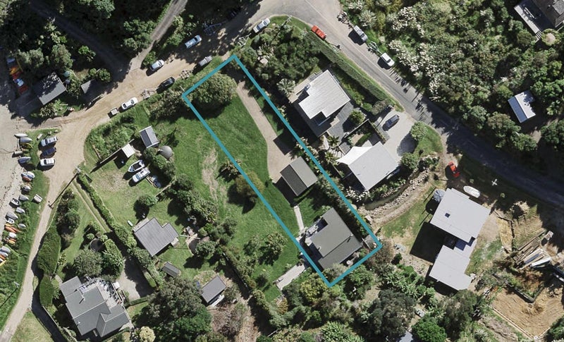 80 Great Barrier Road, Oneroa, Waiheke Island - Carousel 1