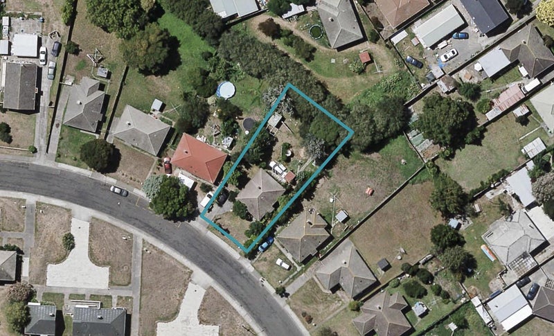 1220 Cunningham Crescent, Mayfair, Hastings - Carousel 1