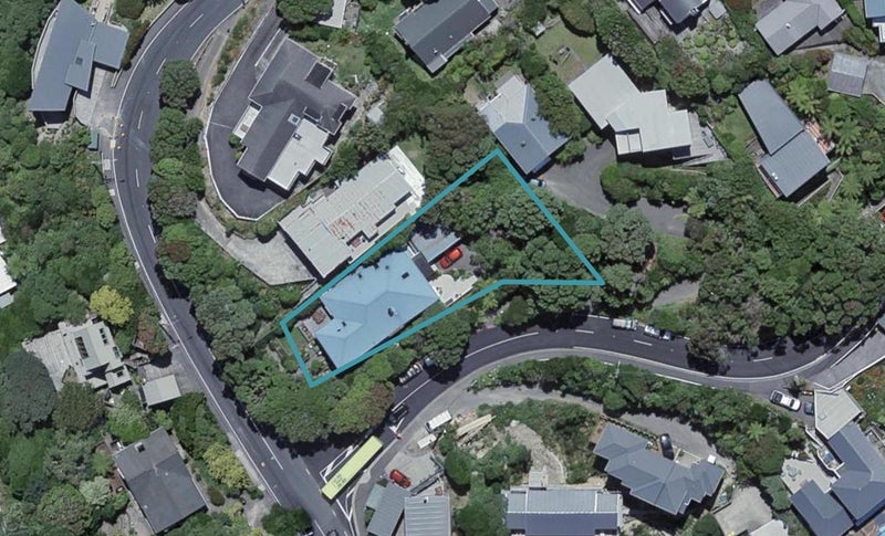 1 Homebush Road, Khandallah, Wellington - Carousel 1