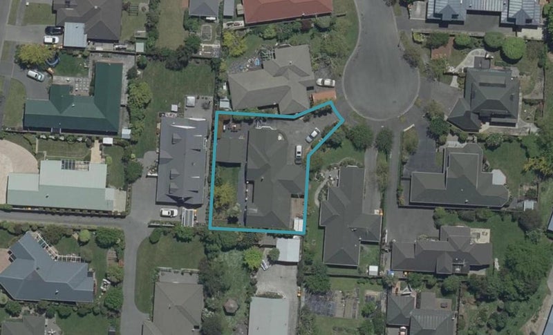 10 Thornwood Place, Redwood, Christchurch - Carousel 1