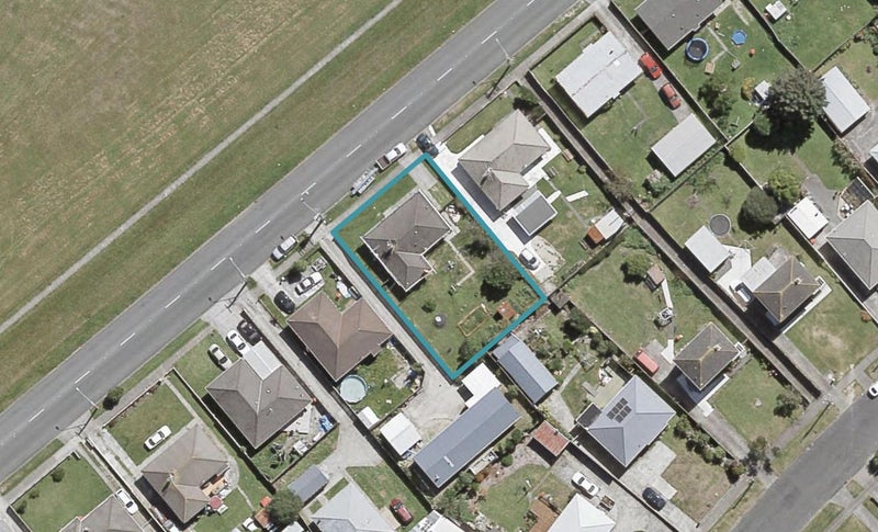 1233 Taita Drive, Taita, Lower Hutt - Carousel 1