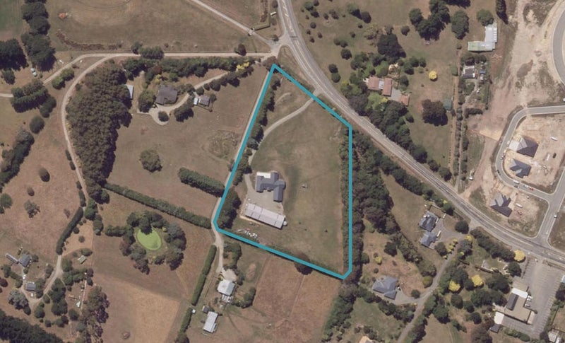 58 Weston Road, Waiareka Junction, Oamaru - Carousel 1