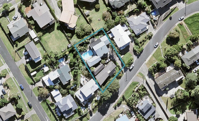 2/28 Auld Street, Torbay, Auckland - Carousel 1