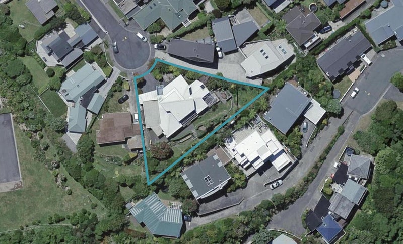 51 Waru Street, Khandallah, Wellington - Carousel 1