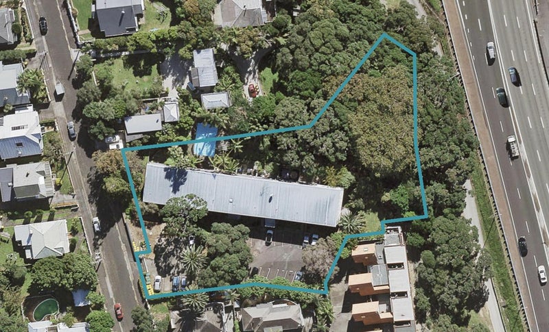 9/73 Princes Street, Northcote Point, Auckland - Carousel 1