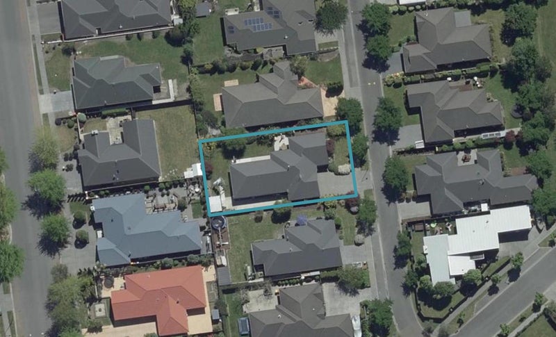 20 Parkside Crescent, Northwood, Christchurch - Carousel 1