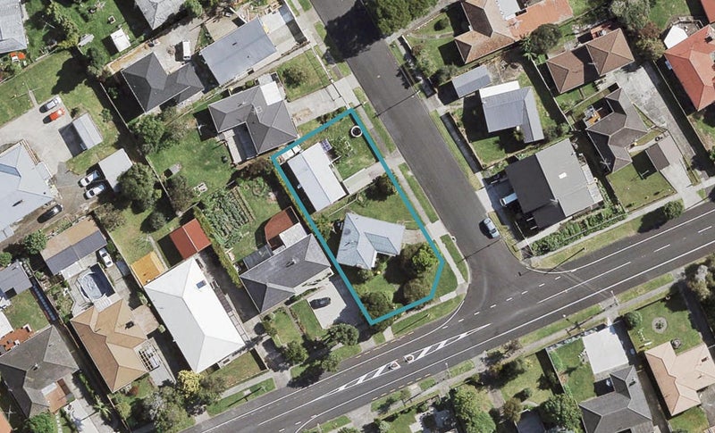 1/12 Myers Road, Manurewa East, Auckland - Carousel 1