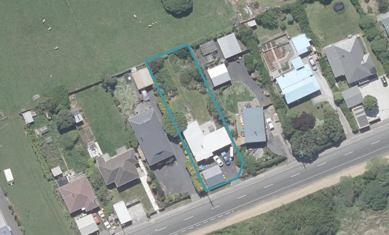 1134 Brighton Road, Brighton, Dunedin - Carousel 1
