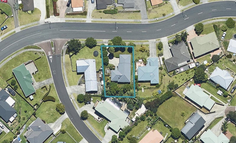 98 Cheyne Road, Pyes Pa, Tauranga - Carousel 1