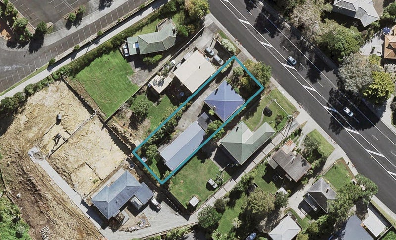 12 Albany Highway, Greenhithe, Auckland - Carousel 1