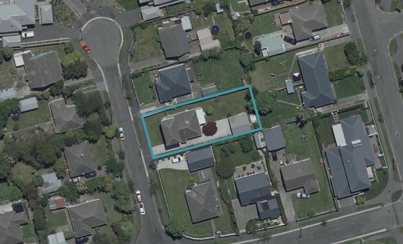 6 Ashby Place, Bryndwr, Christchurch - Carousel 1