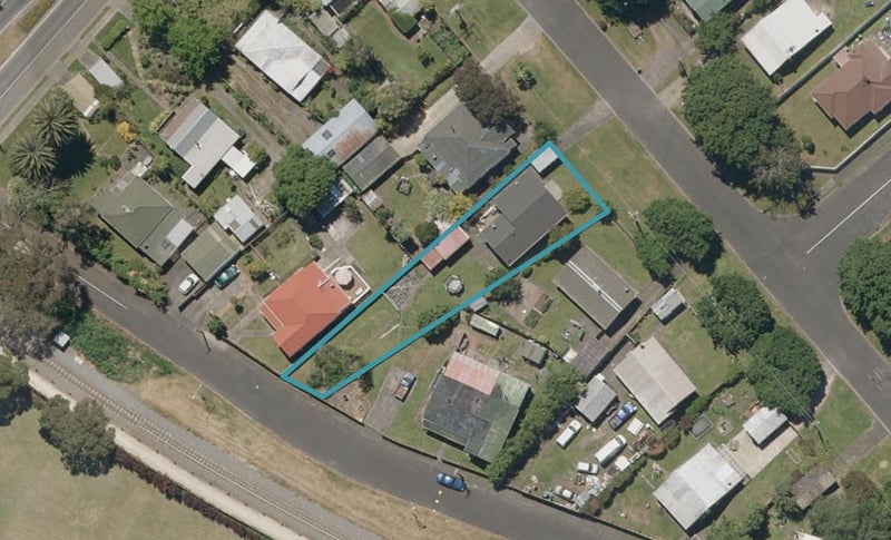 6 Te Mawae Street, Whanganui East, Whanganui - Carousel 1