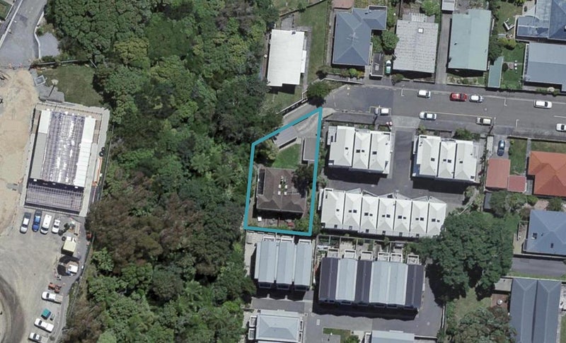 2/7 Papawai Terrace, Mount Cook, Wellington - Carousel 1