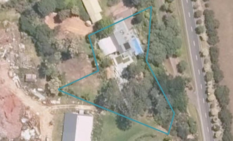 20 Waterfront Drive, Mangonui, Mangōnui - Carousel 1