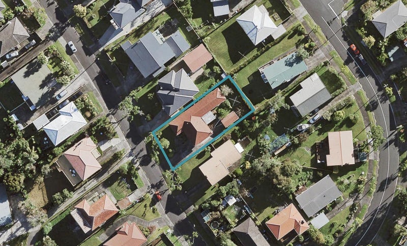 24 Hillview Avenue, New Windsor, Auckland - Carousel 1