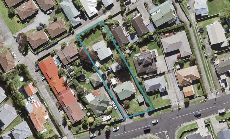 46 James Laurie Street, Henderson, Auckland - Carousel 1
