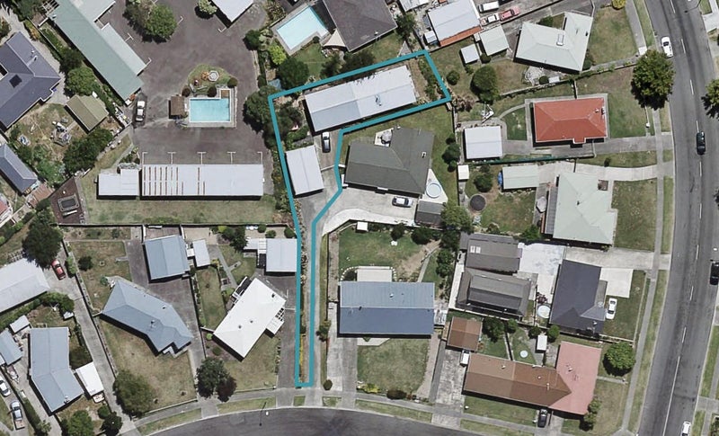 2/8 Clarence Cox Crescent, Pirimai, Napier - Carousel 1