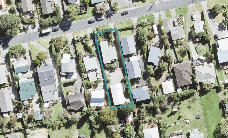 27 Holiday Road, Stanmore Bay, Whangaparaoa - Carousel 1