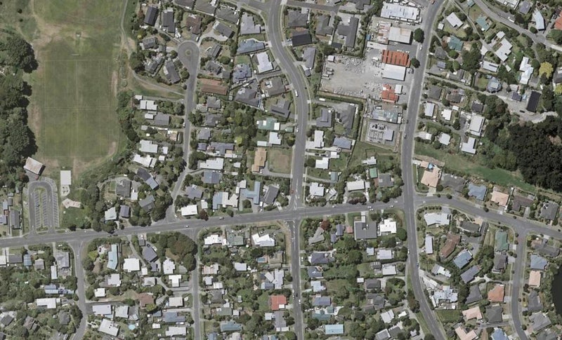 33 Hillcrest Road, Raumati South, Paraparaumu - Carousel 1