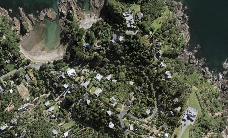 36 Great Barrier Road, Oneroa, Waiheke Island - Carousel 1