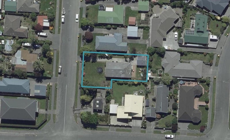 4 Grimseys Road, Redwood, Christchurch - Carousel 1