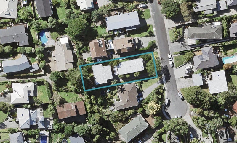 1/7 Sandford Street, Campbells Bay, Auckland - Carousel 1