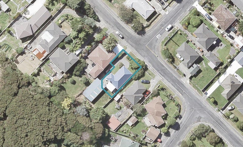 41 Karaka Street, Wainuiomata, Lower Hutt - Carousel 1