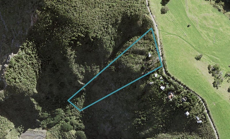 256 Anawhata Road, Anawhata, Auckland - Carousel 1