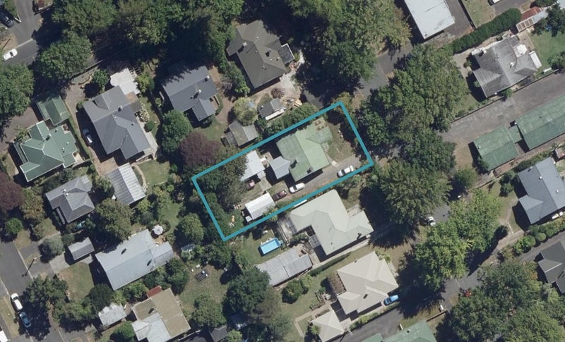 21 Kitchener Street, Claudelands, Hamilton - Carousel 1