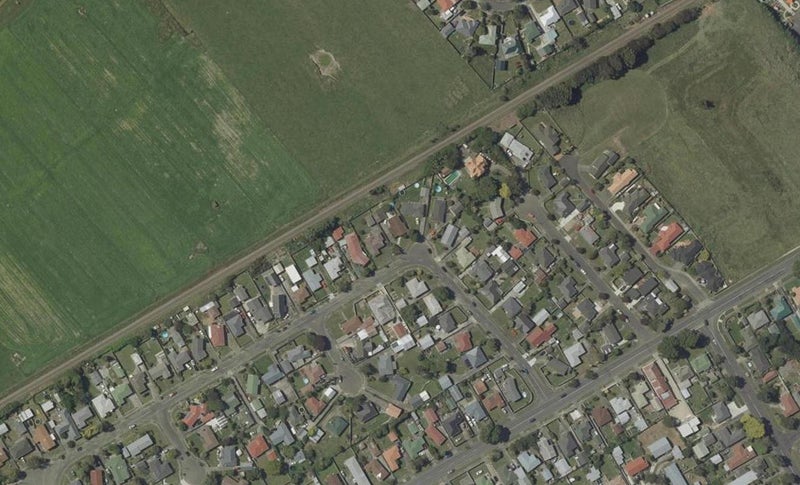 67 Sutherland Crescent, Westbrook, Palmerston North - Carousel 1