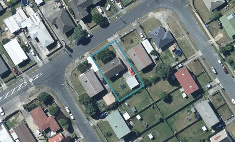 66 Astrolabe Street, Cannons Creek, Porirua - Carousel 1