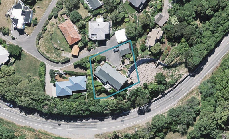 29 Ngaio Grove, Robinsons Bay, Akaroa - Carousel 1