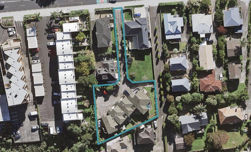 4/262 Onewa Road, Birkenhead, Auckland - Carousel 1