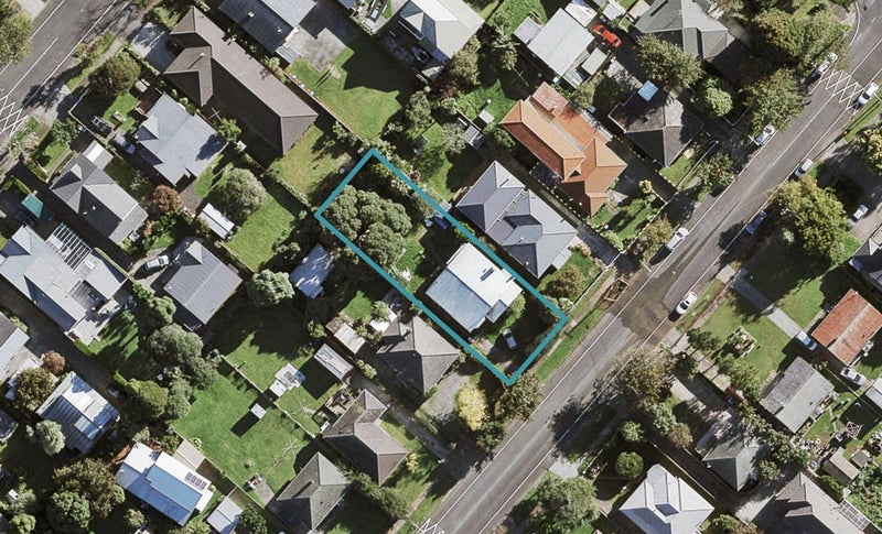 35 Stewart Road, Mount Albert, Auckland - Carousel 1