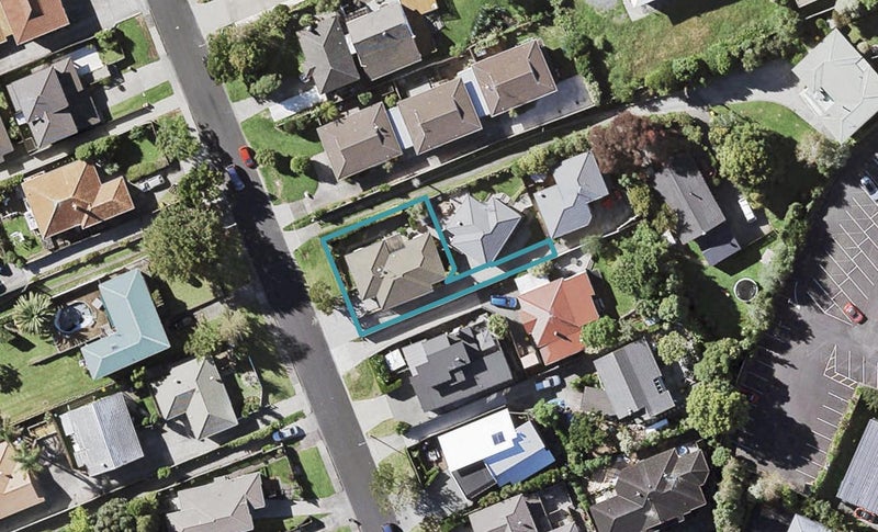 28 Waterloo Street, Howick, Auckland - Carousel 1