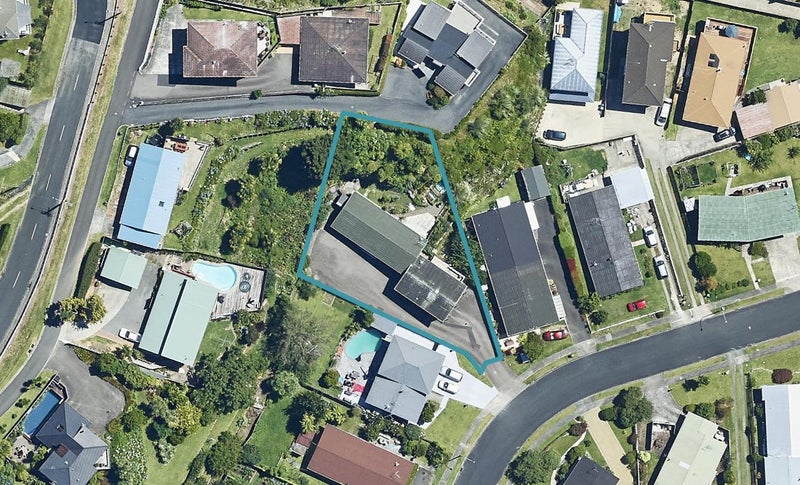 22B Balmoral Terrace, Otumoetai, Tauranga - Carousel 1