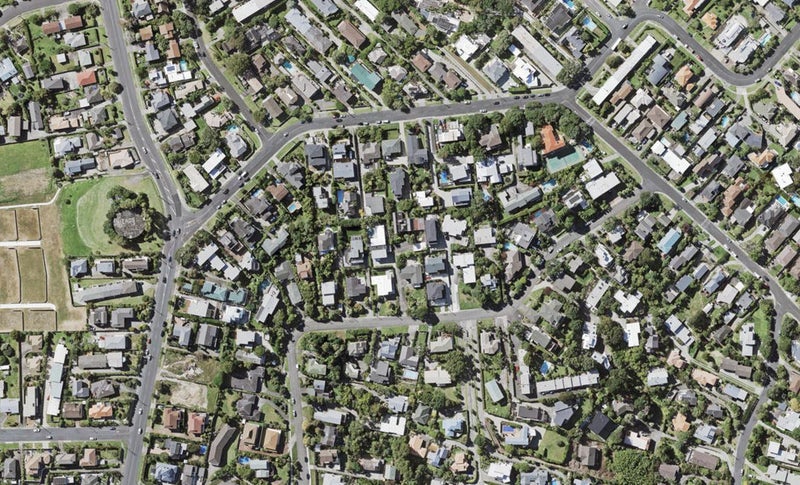 15A Parr Terrace, Castor Bay, Auckland - Carousel 1