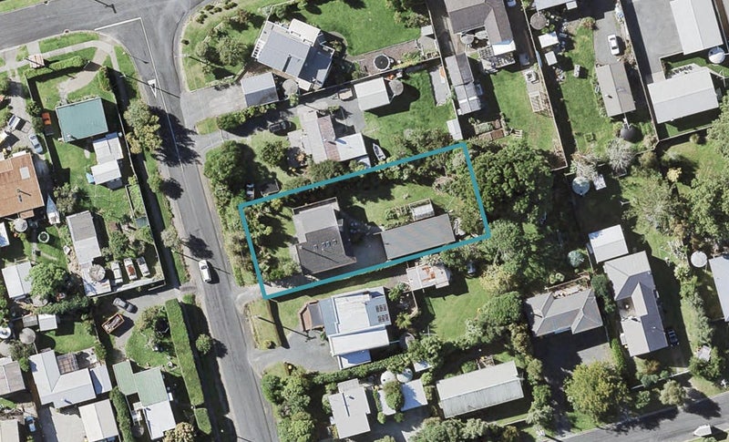 53 Bell Road, Beachlands, Auckland - Carousel 1