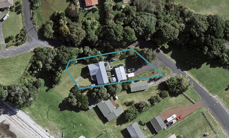 41 Ronald Avenue, Waiuku - Carousel 1