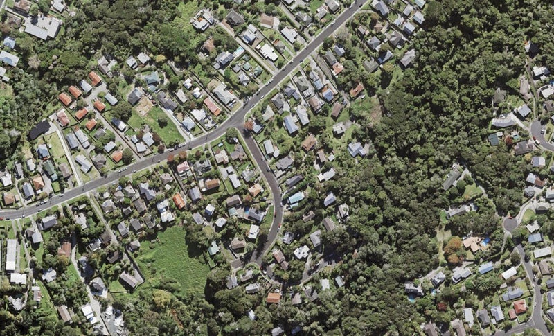 4 West Glade Crescent, Birkenhead, Auckland - Carousel 1