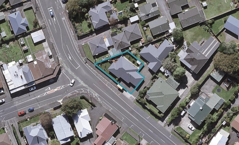 271 Carrington Street, Vogeltown, New Plymouth - Carousel 1