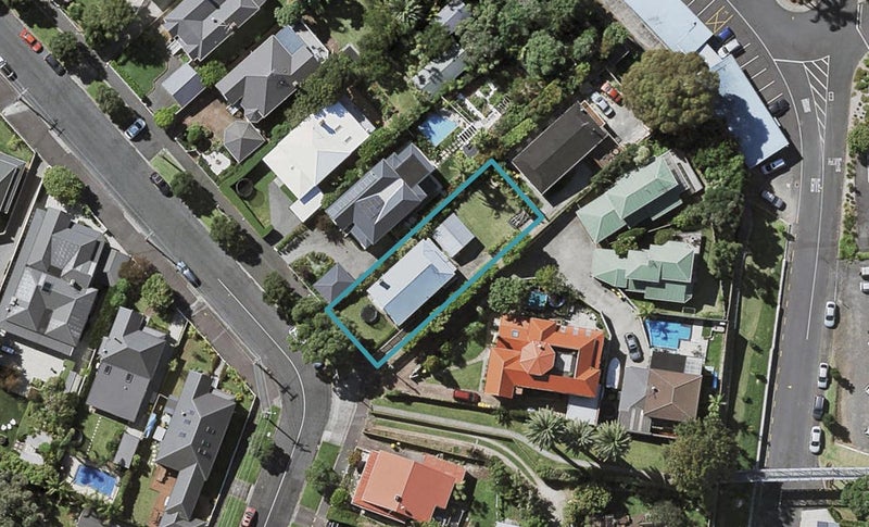 2 Waterview Road, Stanley Point, Auckland - Carousel 1