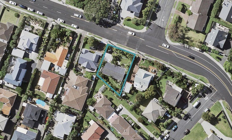 36 East Coast Road, Milford, Auckland - Carousel 1