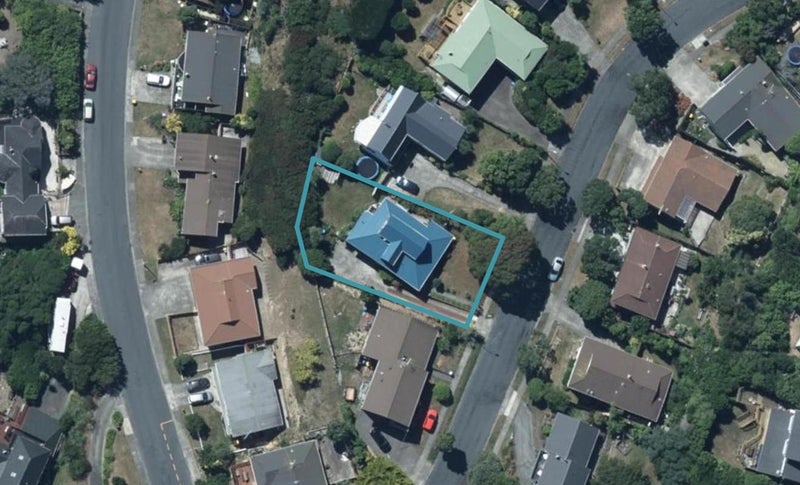 5 Mercury Way, Whitby, Porirua - Carousel 1