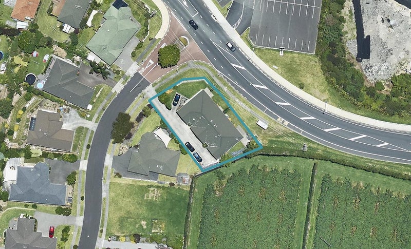 1 Corwen Avenue, Hairini, Tauranga - Carousel 1