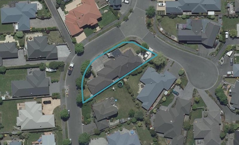 15 Baltimore Green, Shirley, Christchurch - Carousel 1