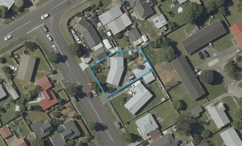 5 Amberley Avenue, Westbrook, Palmerston North - Carousel 1